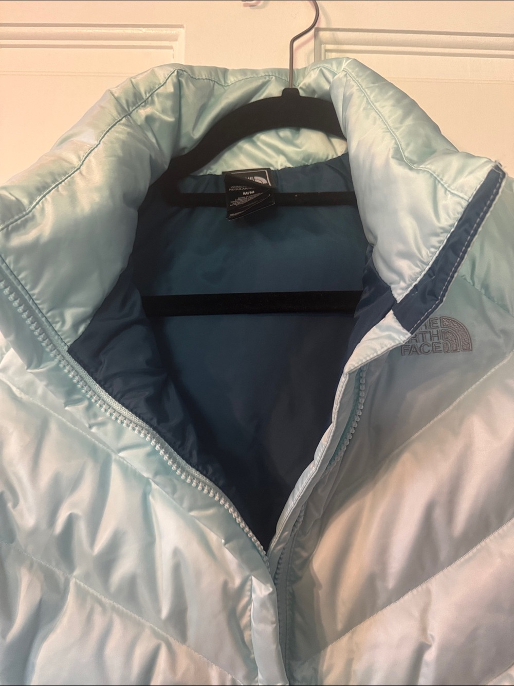 The North Face Women's Pale Aqua Quilted Insulated Vest Size Medium - Picture 4 of 4